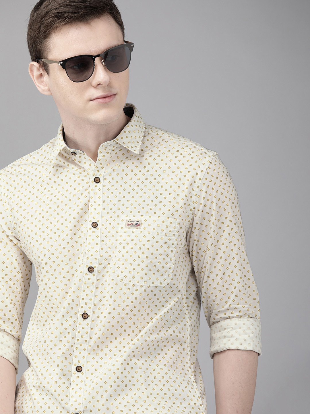 

U.S. Polo Assn. Denim Co. Men Off-White & Olive Green Slim Fit Printed Casual Shirt