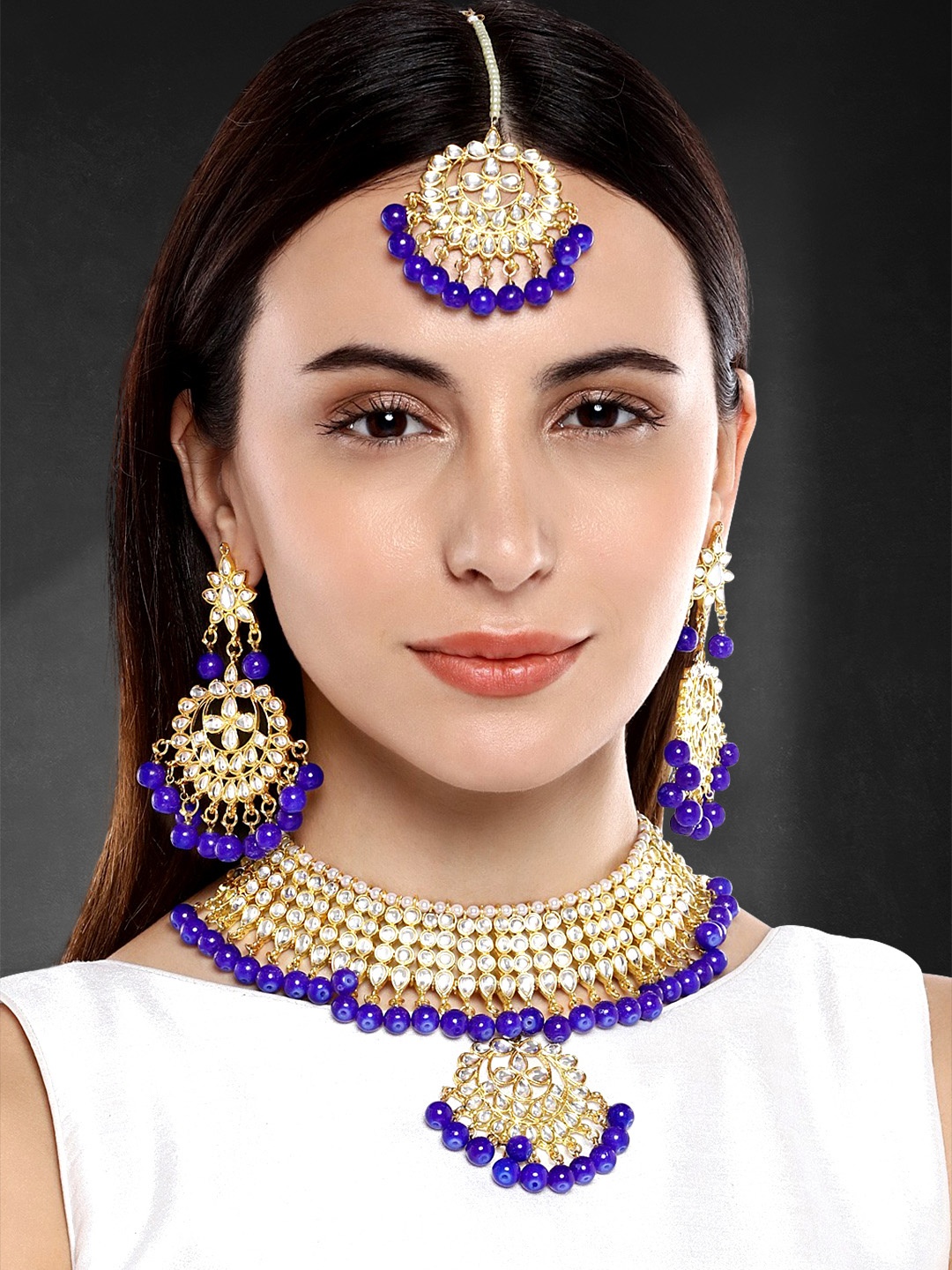 

Peora Women Blue Gold-Plated Pearl & Kundan Studded Jewellery Set