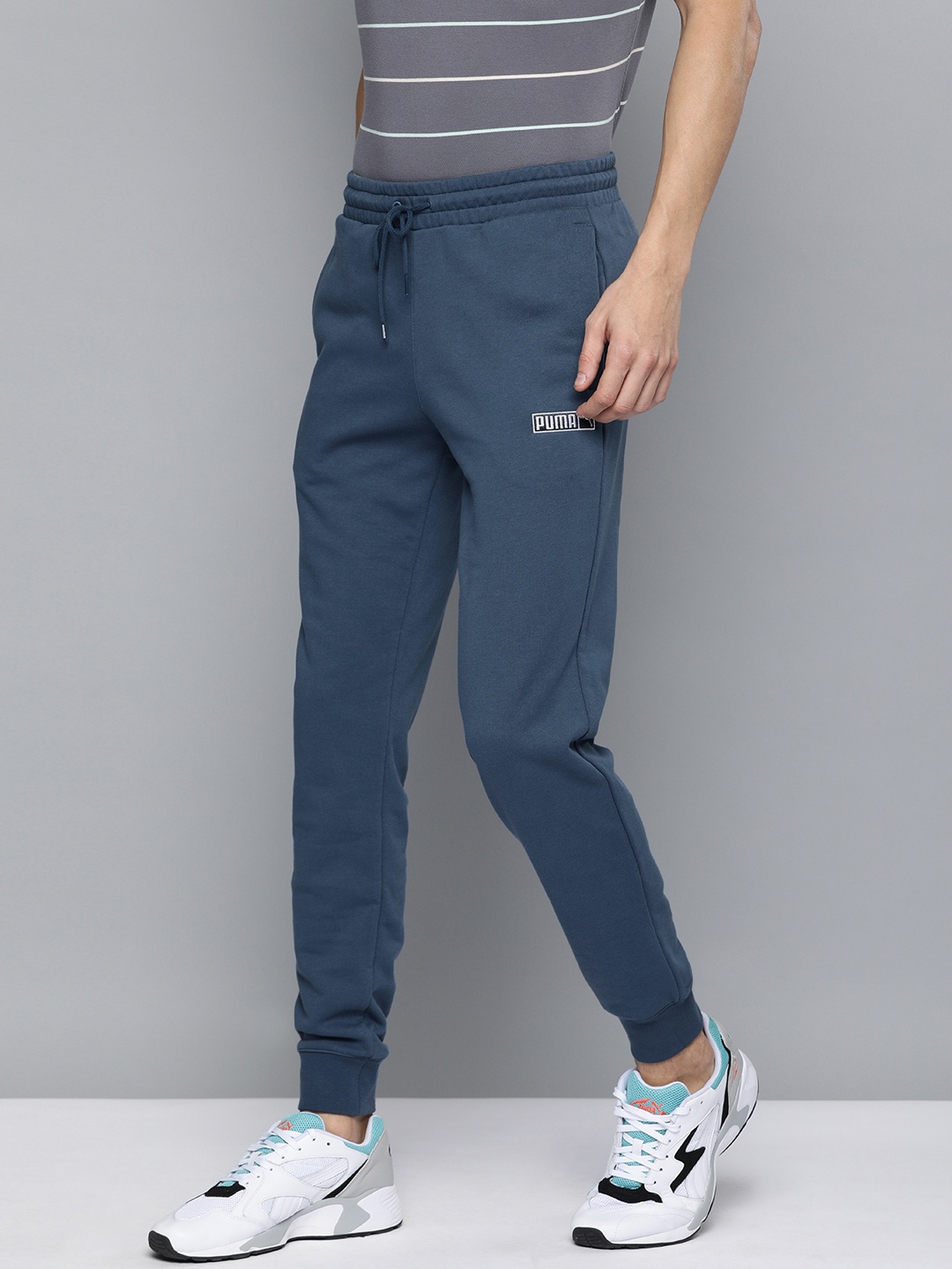 

Puma Men Blue Slim Fit Classics LN.2 Solid Joggers