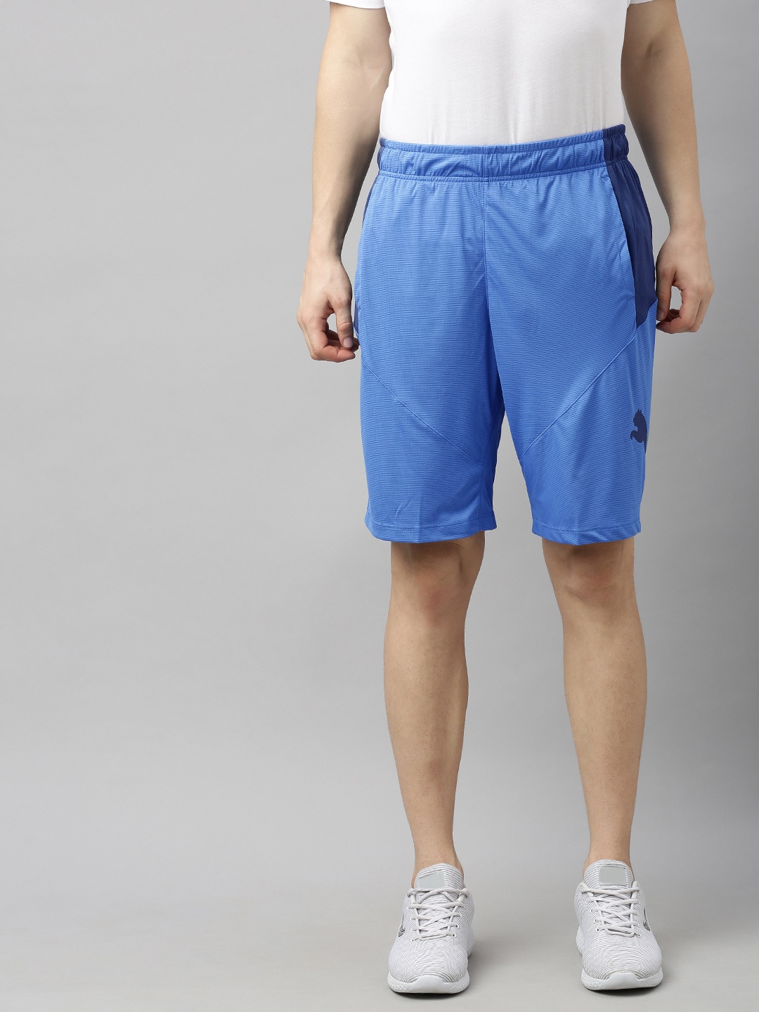 

Puma Men Blue Self-Checked Regular Fit Training Sports Shorts