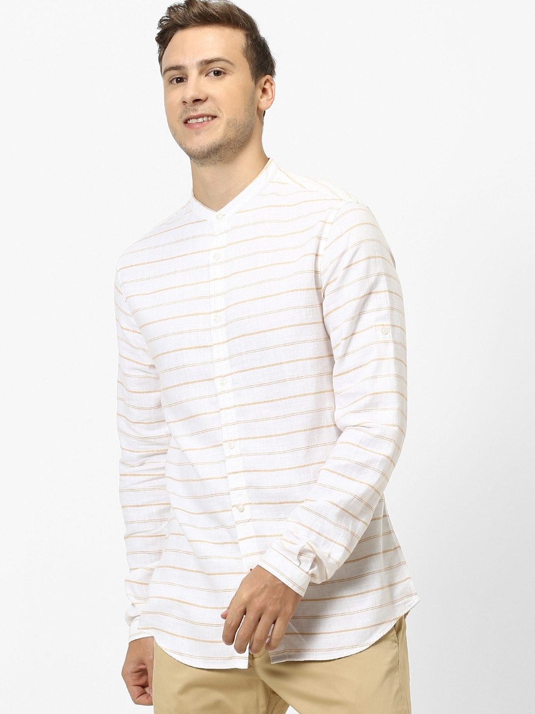 

Celio Men White Yellow Regular Fit Striped Casual Shirt