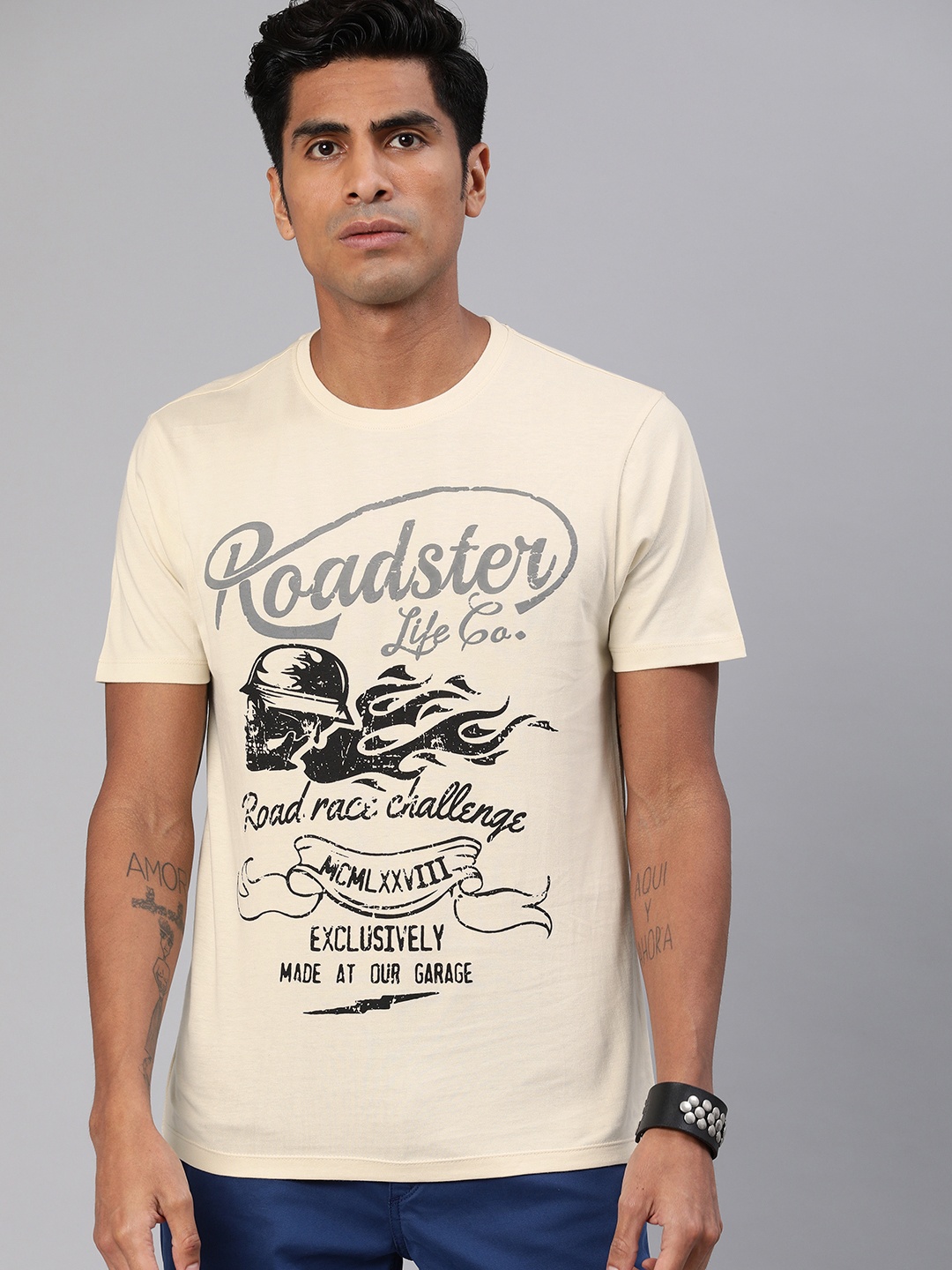

Roadster Men Cream-Coloured and Black Printed Round Neck T-shirt