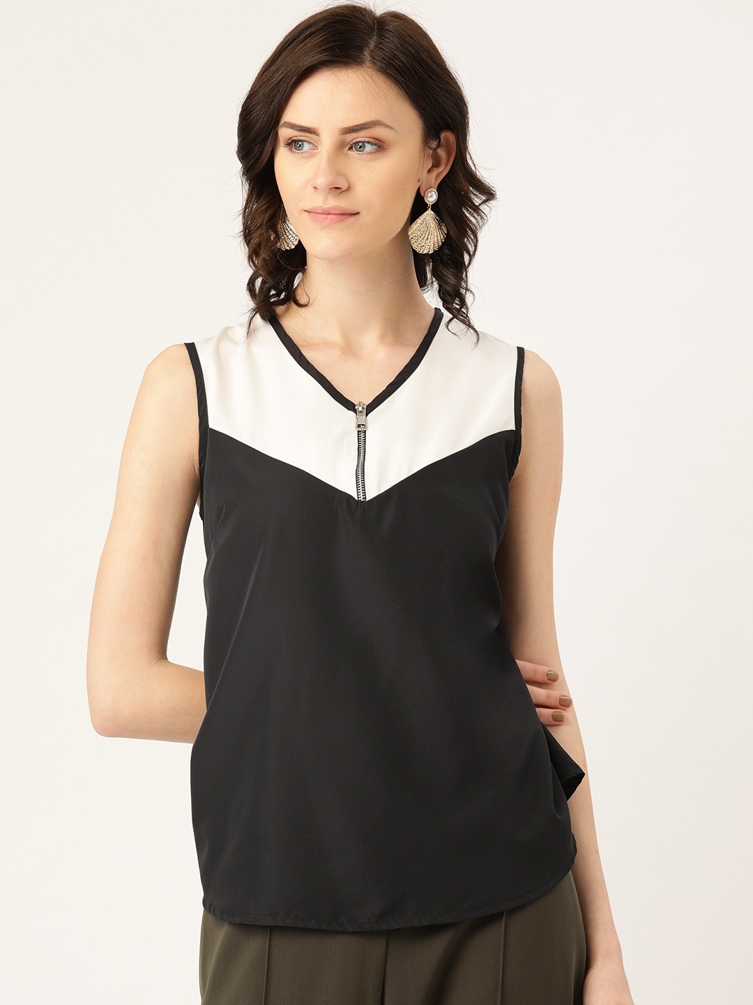 

Rute Women Black & White Colourblocked Top