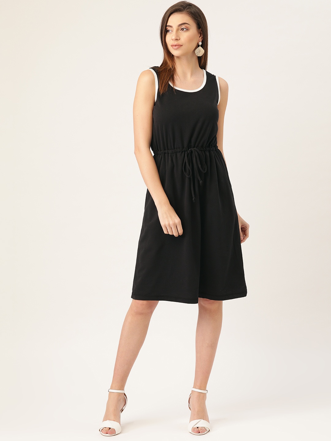 

Rute Women Black Solid A-Line Dress