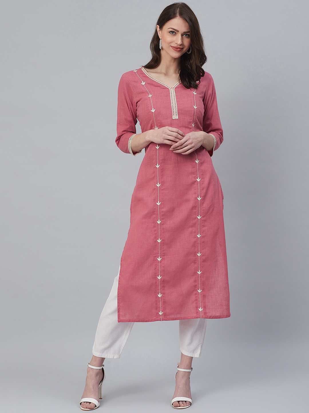 

Azira Women Pink Solid Straight Kurta