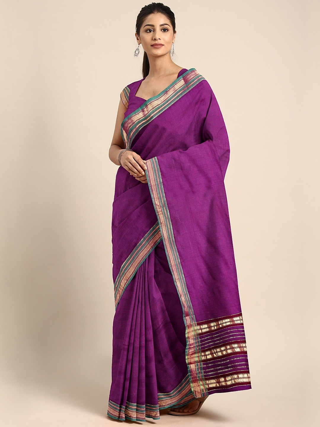 

Pavechas Magenta Pure Cotton Solid Venkatgiri Saree