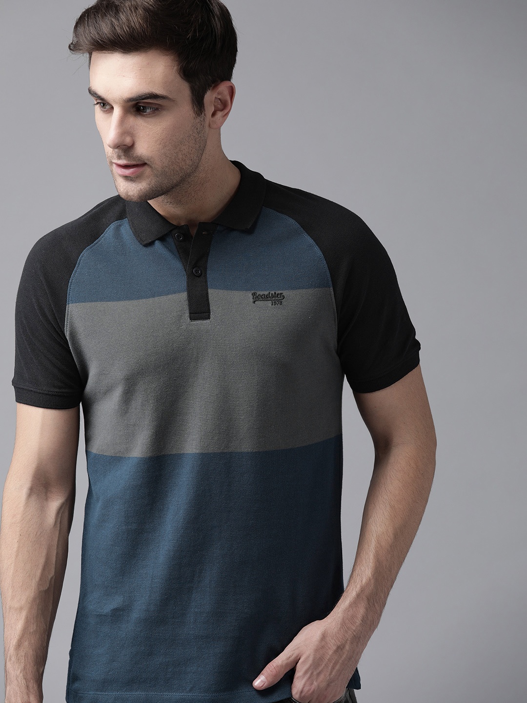 

Roadster Men Navy Blue Charcoal Grey Colourblocked Polo Collar Pure Cotton T-shirt