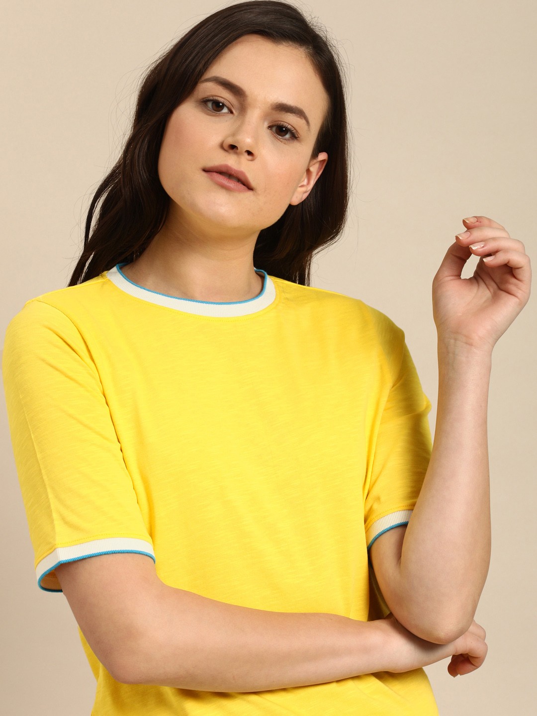 

ether Women Yellow Solid Round Neck Pure Cotton T-shirt