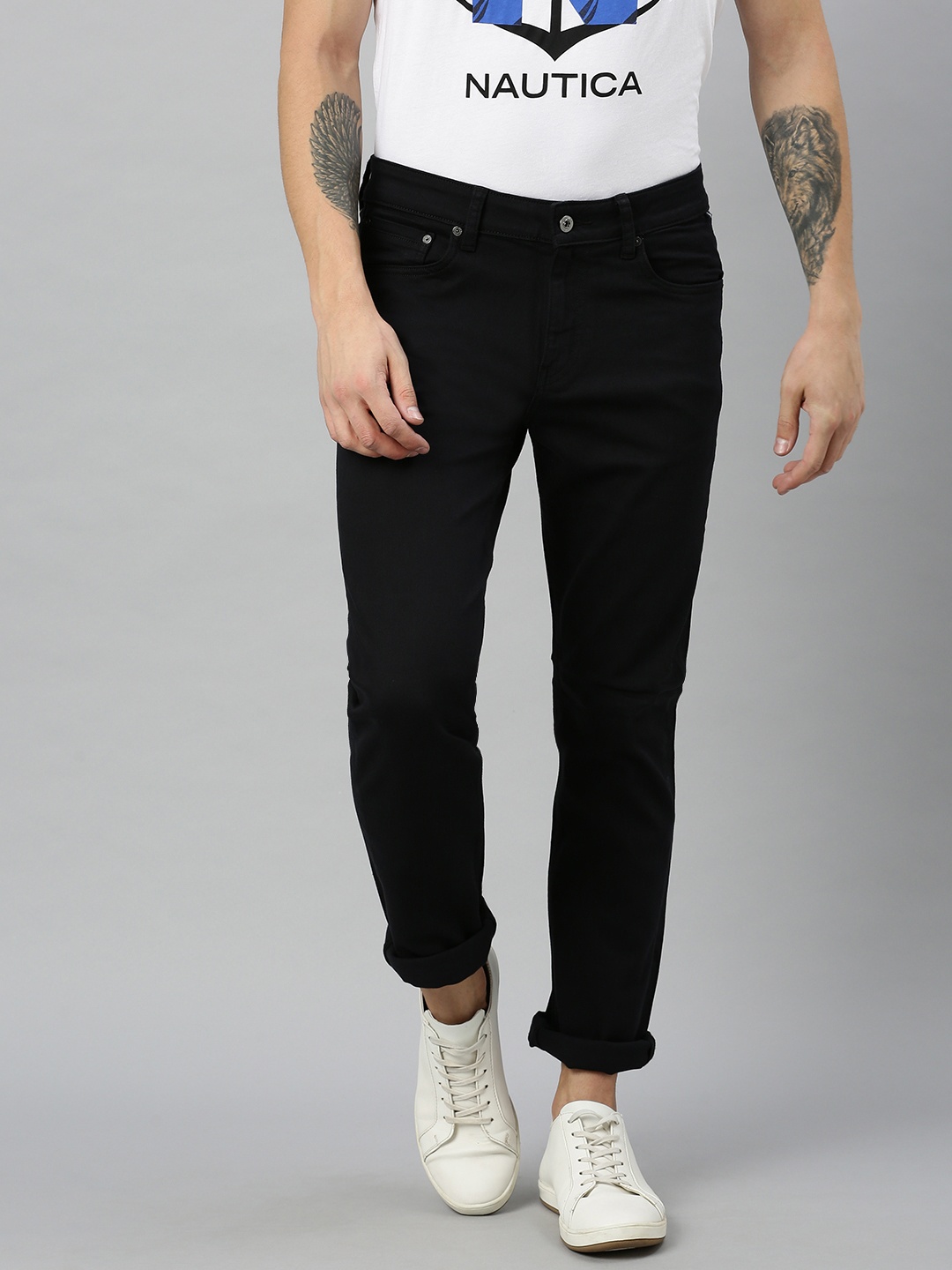 

Nautica Men Black Straight Fit Mid-Rise Clean Look Stretchable Jeans
