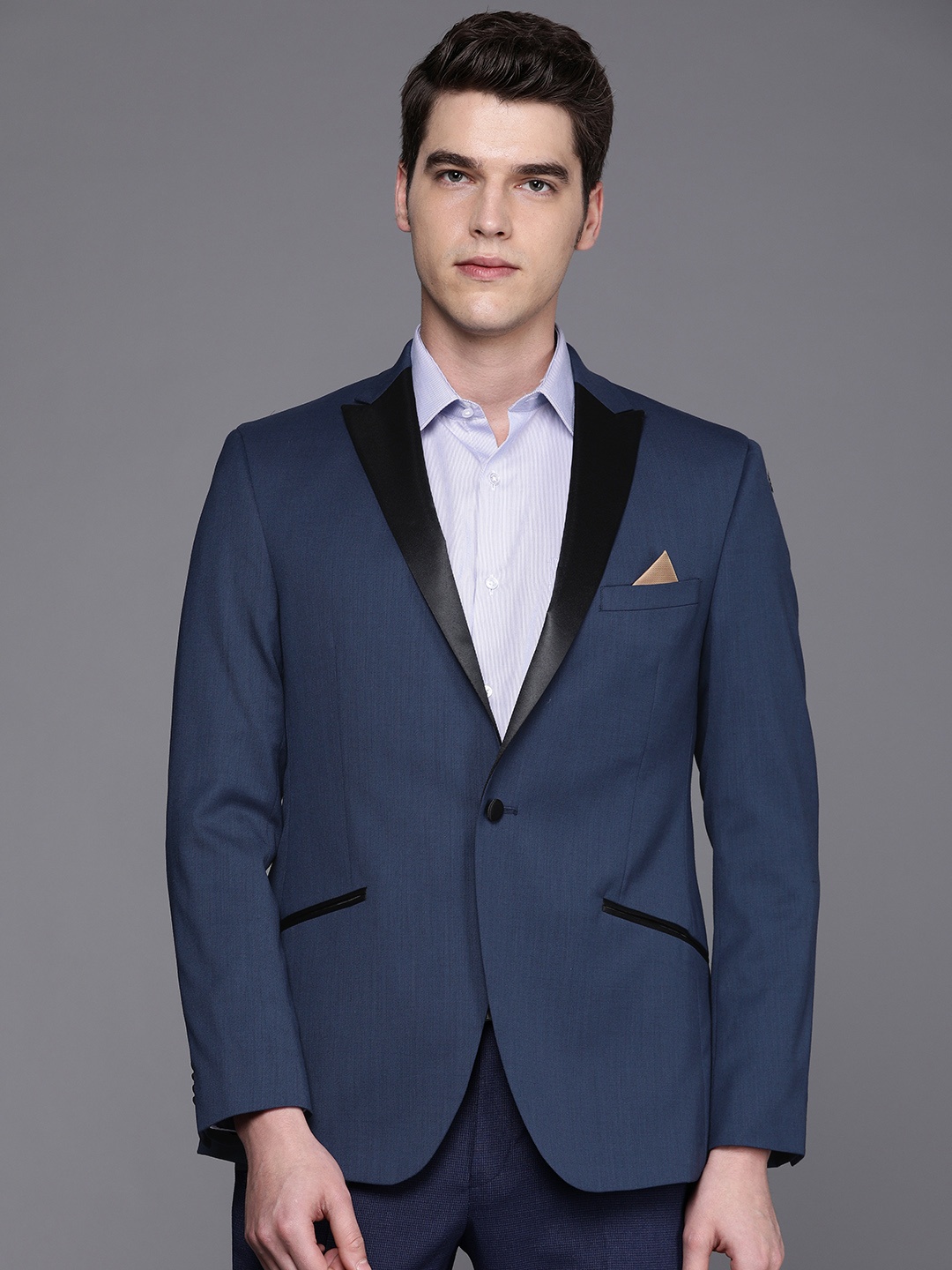 

SUITLTD Men Blue Solid Single-Breasted Slim-Fit Blazers