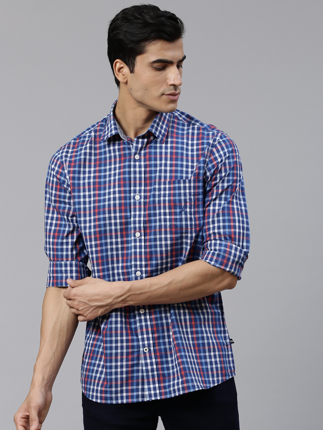 

Nautica Men Blue & Red Slim Fit Checked Casual Shirt