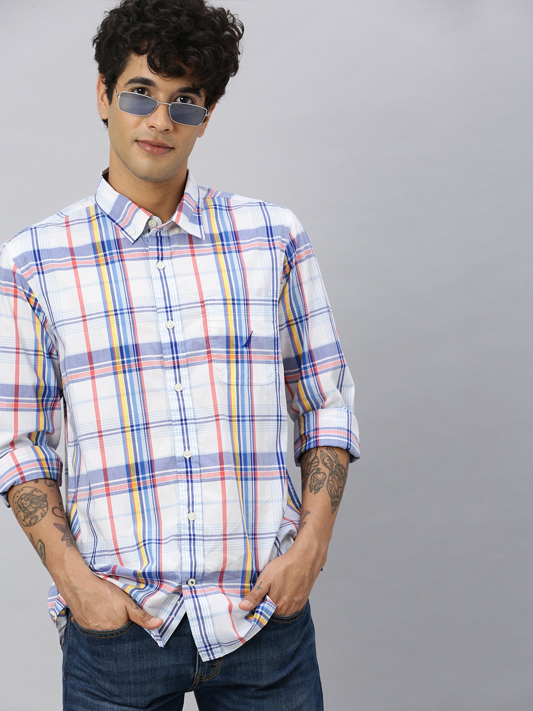 

Nautica Men White & Blue Classic Fit Checked Casual Shirt