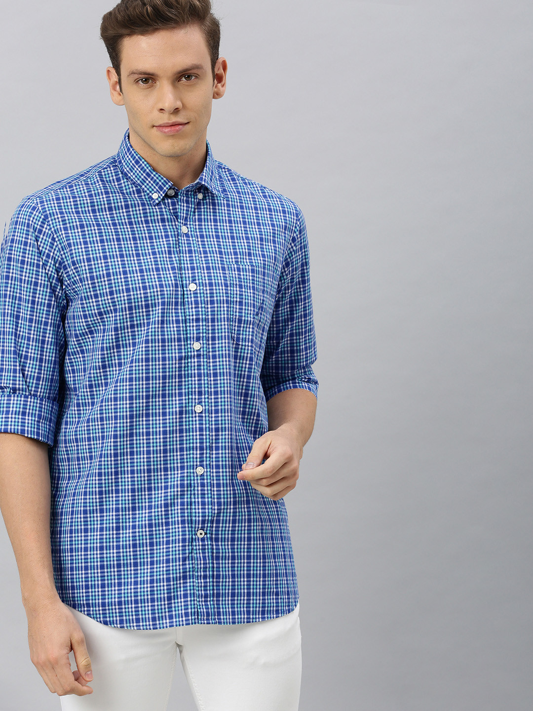 

Nautica Men Blue & White Classic Fit Checked Casual Shirt