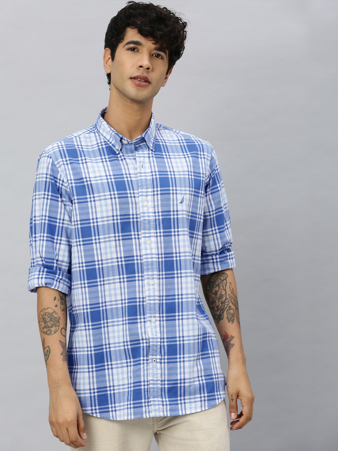 

Nautica Men Blue & White Classic Fit Checked Casual Shirt
