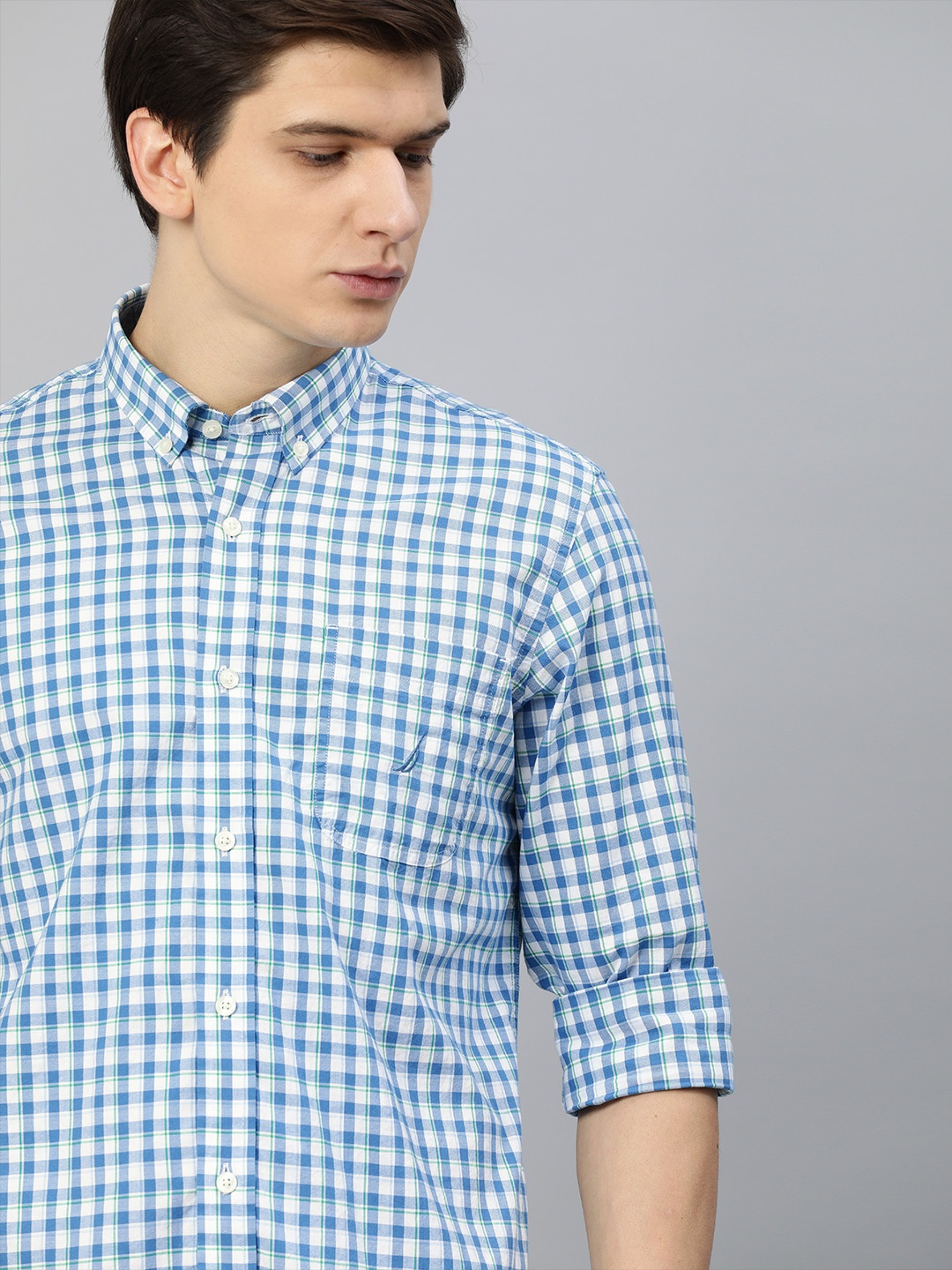 

Nautica Men Navy Blue & White Regular Fit Checked Casual Shirt