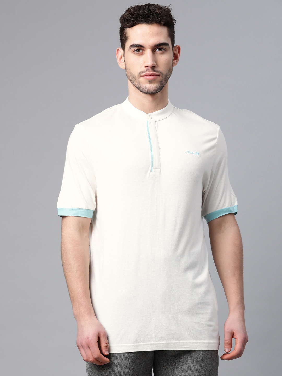 

Alcis Men Off-White Solid Henley Neck T-shirt