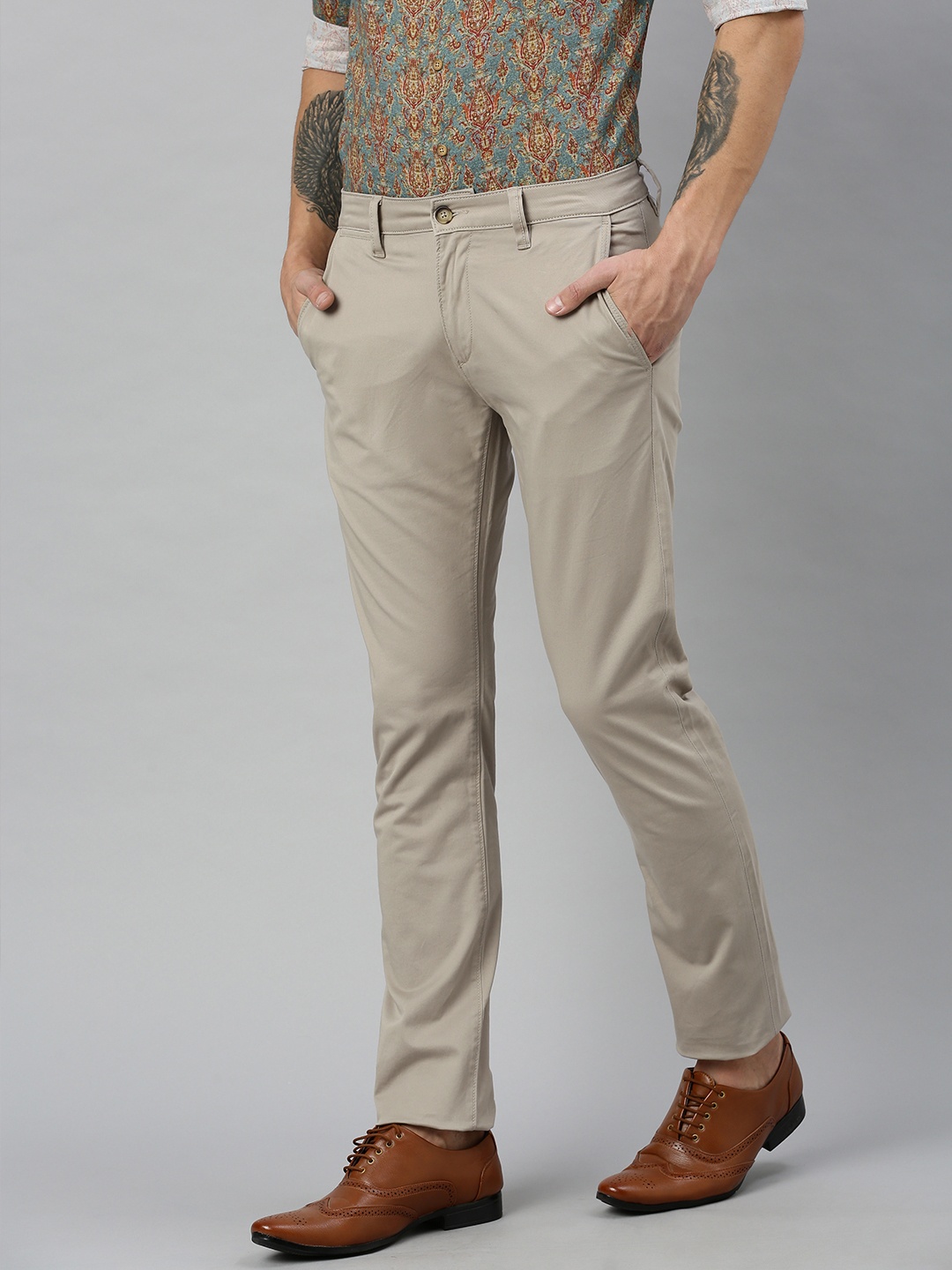 

Nautica Men Grey Slim Fit Solid Chinos