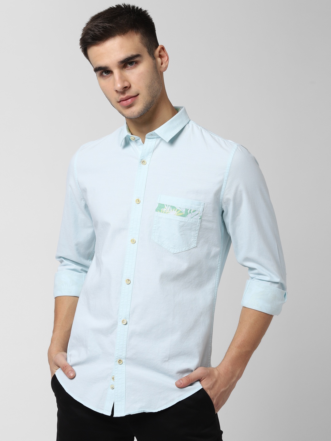 

Peter England Men Blue Slim Fit Solid Casual Shirt