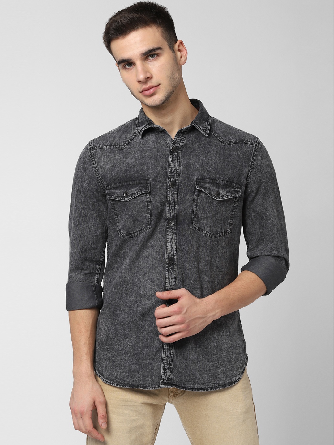 

Peter England Men Grey Slim Fit Solid Casual Shirt