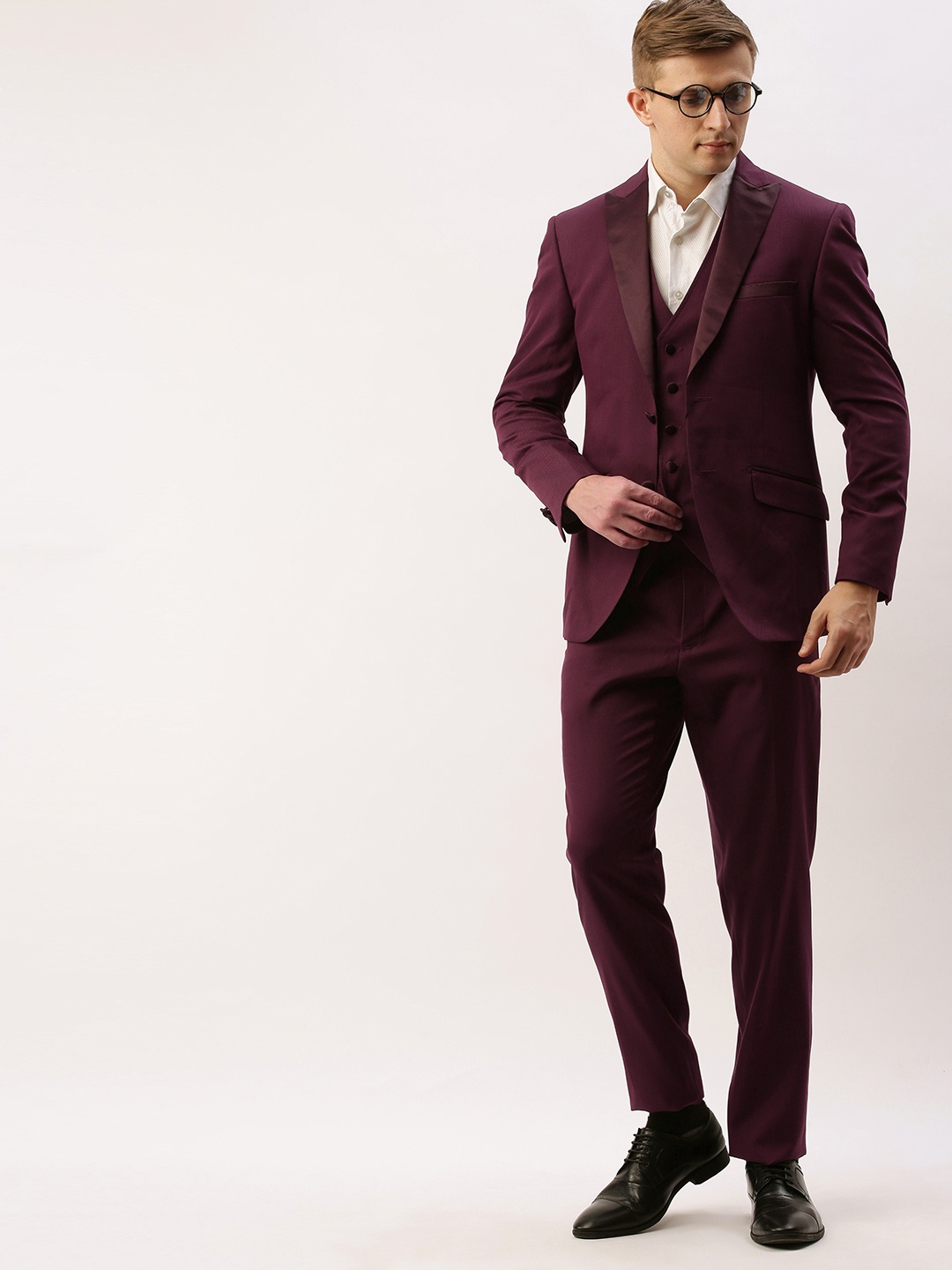 

Peter England Men Maroon Self-Design Neo-Slim Fit Single-Breasted Formal Suit