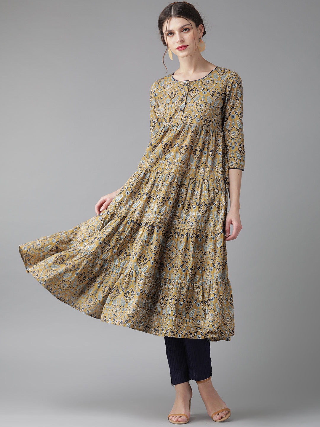 

AKS Women Beige & Blue Printed Tiered Anarkali Kurta