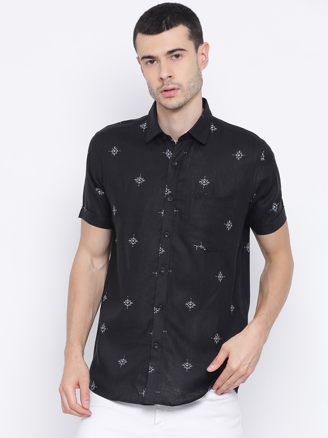 

Monte Carlo Men Black & White Regular Fit Printed Casual Shirt