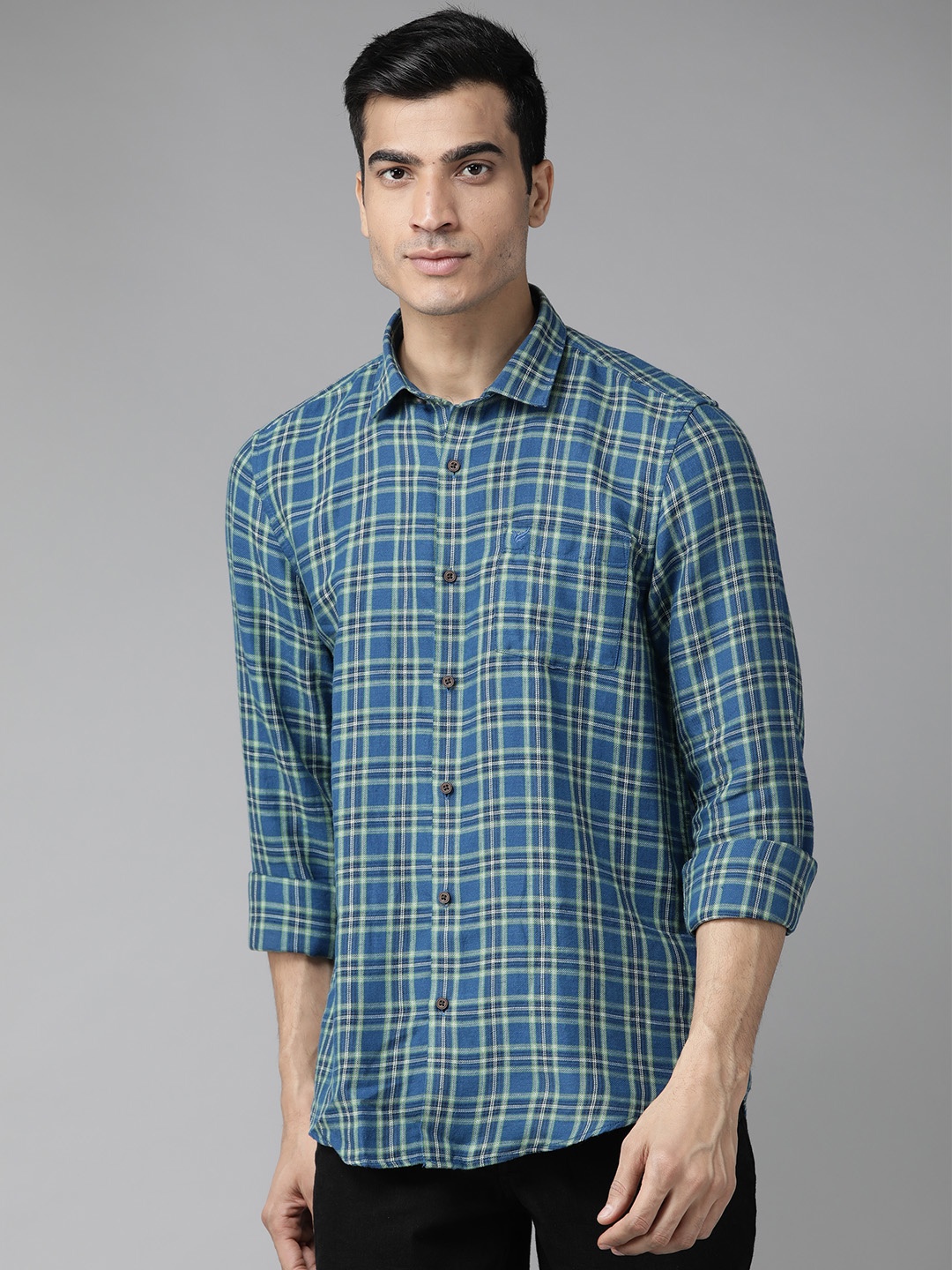 

Blackberrys Men Blue & Green Slim Fit Checked Casual Shirt