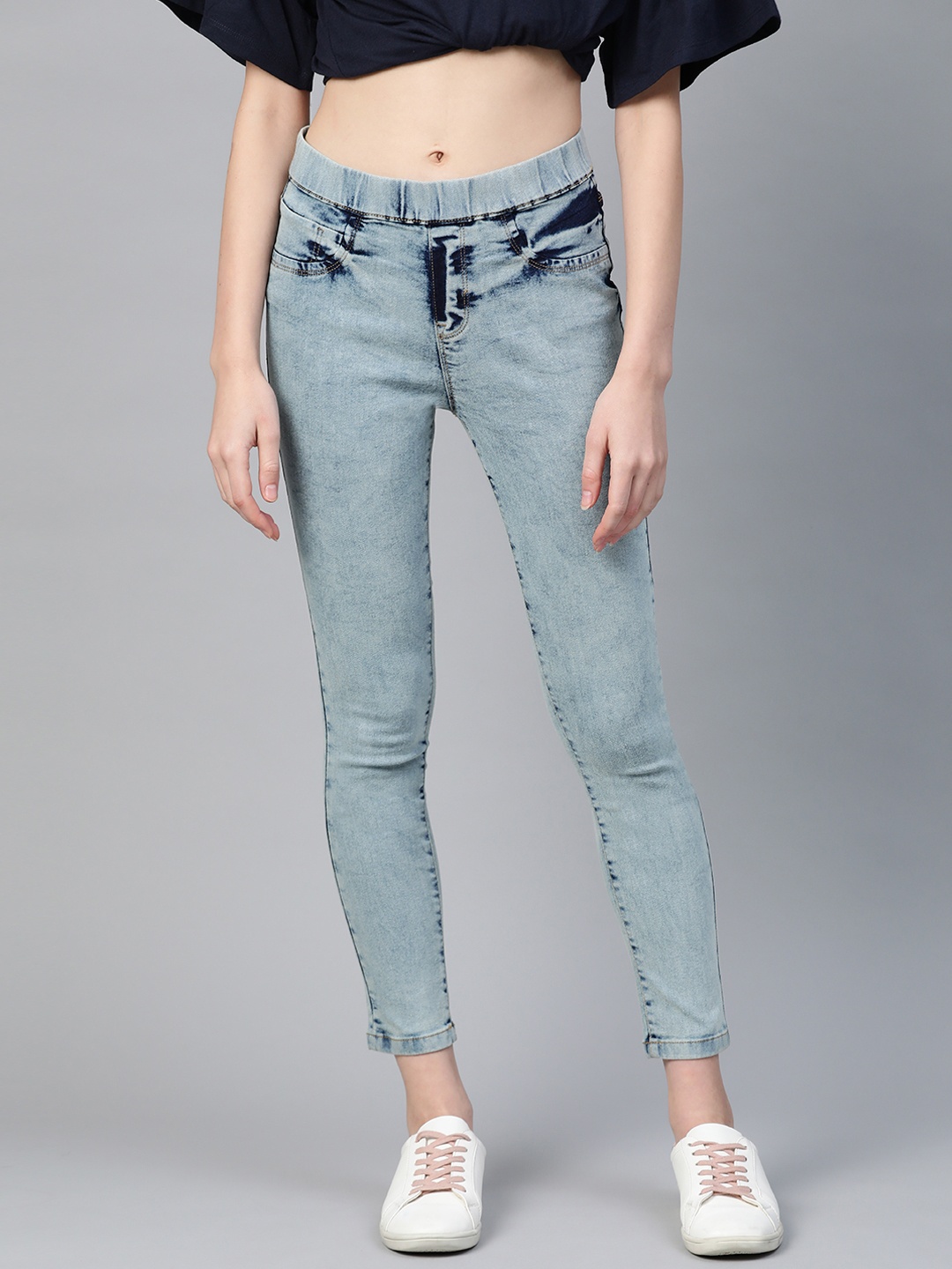 

Roadster Women Blue Super Skinny Fit Solid Cropped Jeggings