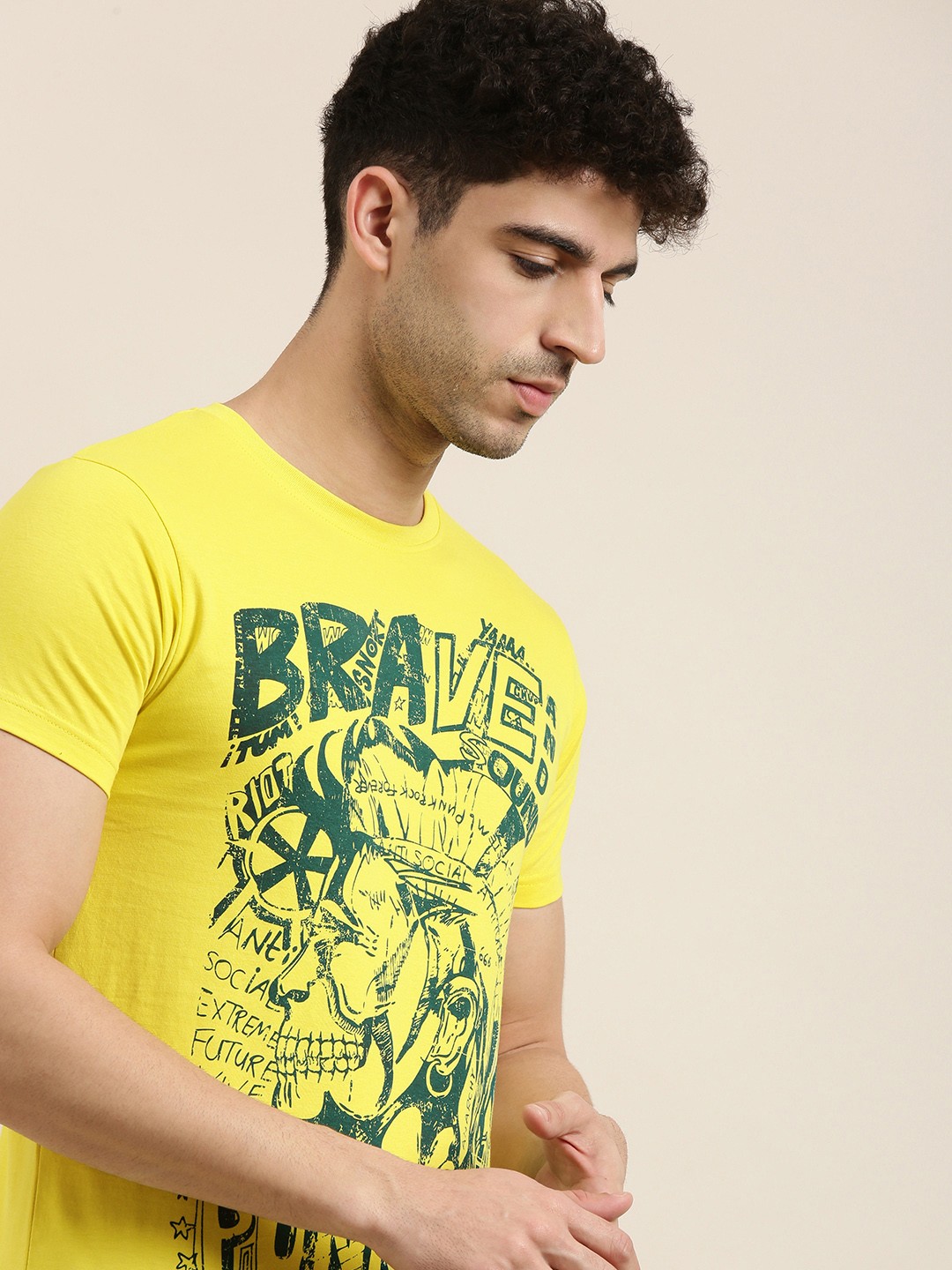 

Conditions Apply Men Yellow Green Printed Round Neck Pure Cotton T-shirt