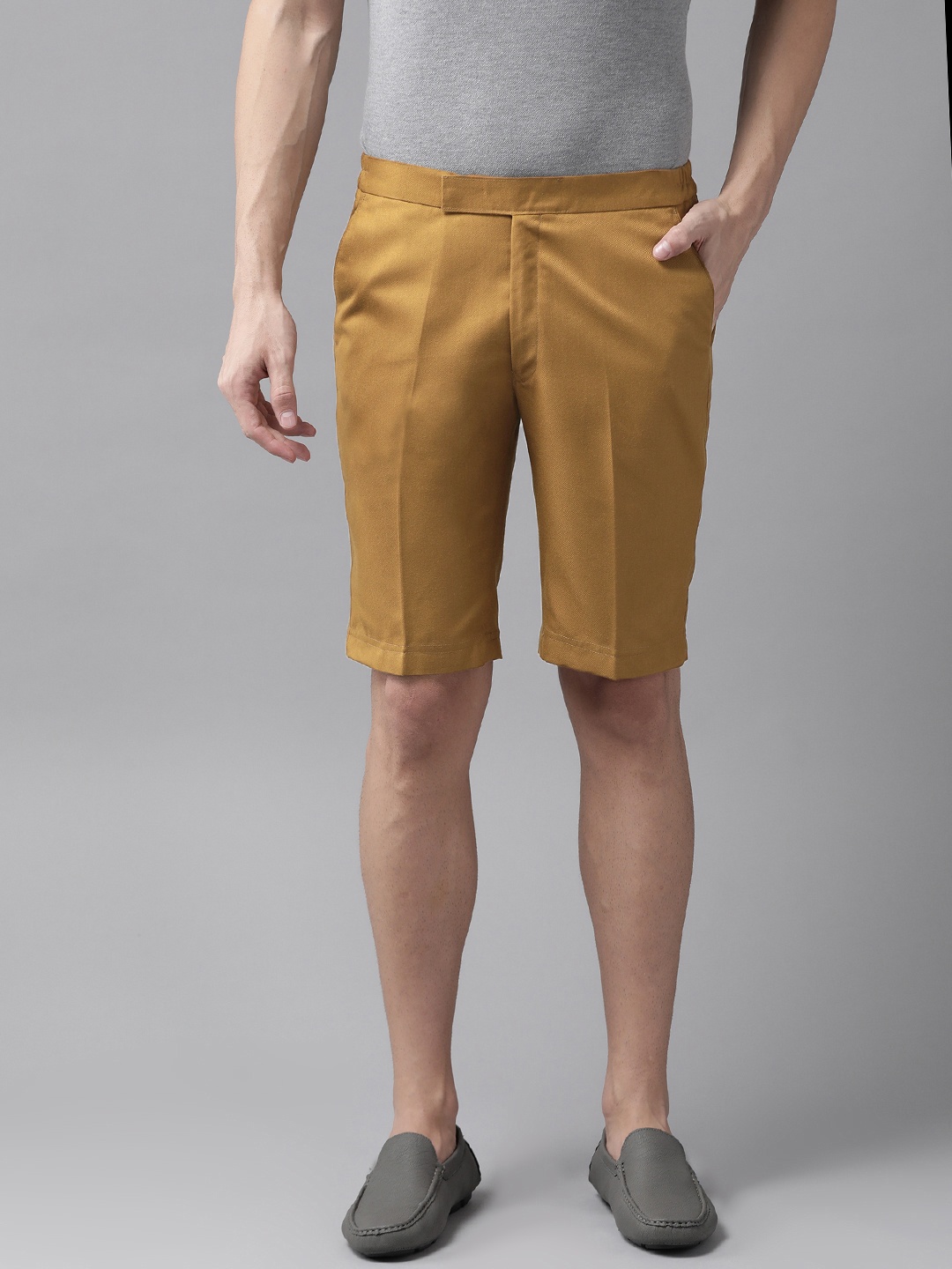 

Shaftesbury London Men Mustard Brown Solid Slim Fit Low-Rise Chino Shorts