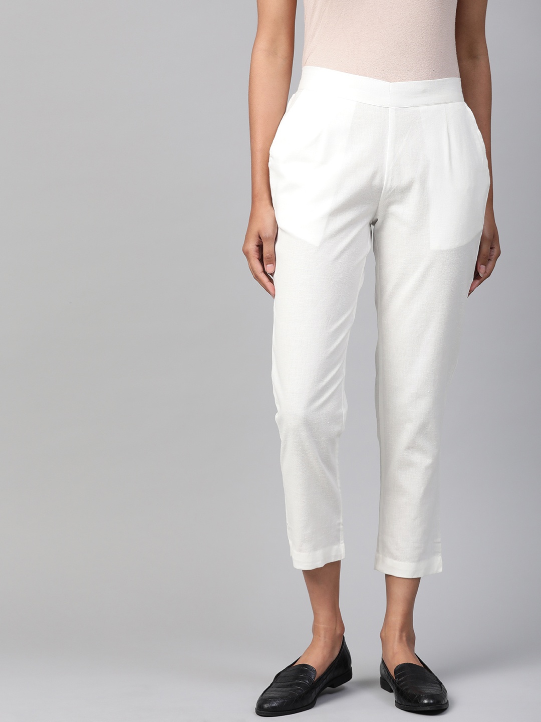

AURELIA Women White Regular Fit Solid Cropped Trousers