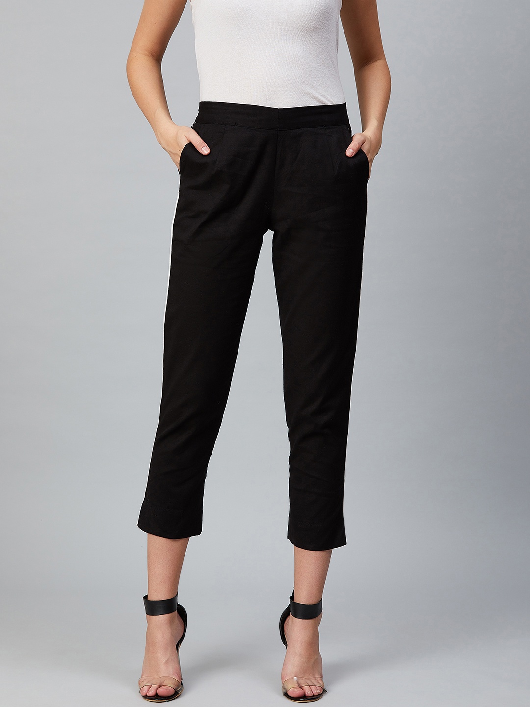 

AURELIA Women Black Solid Cropped Regular Trousers