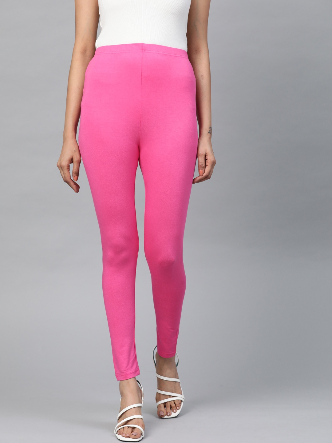 

AURELIA Women Pink Solid Ankle Length Leggings