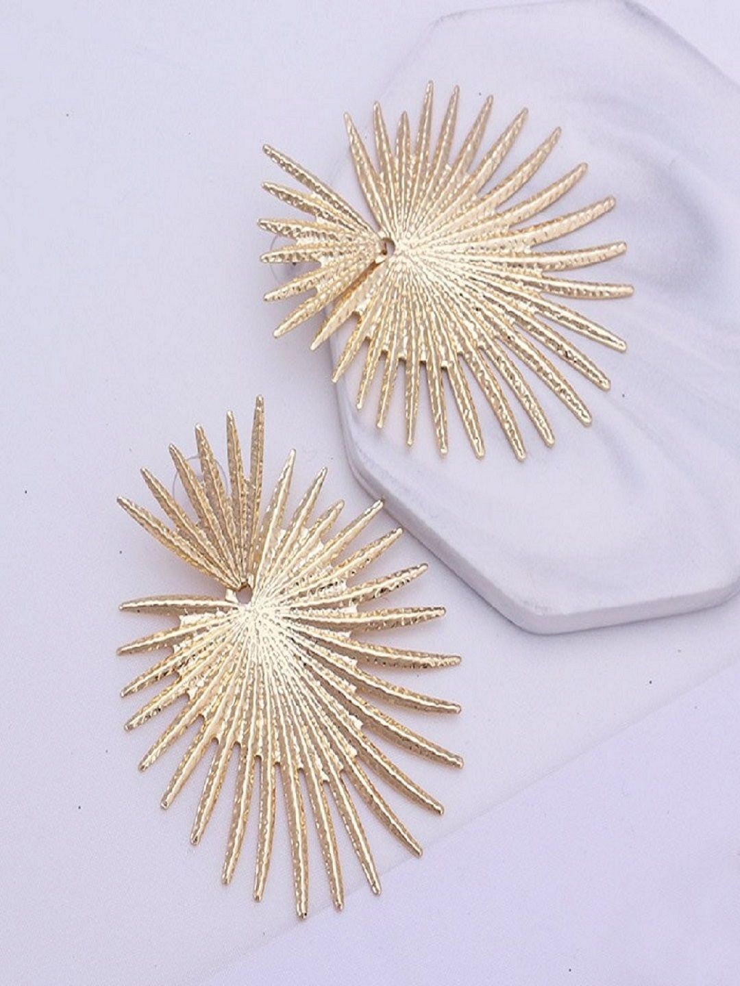 

OOMPH Gold-Toned Contemporary Studs