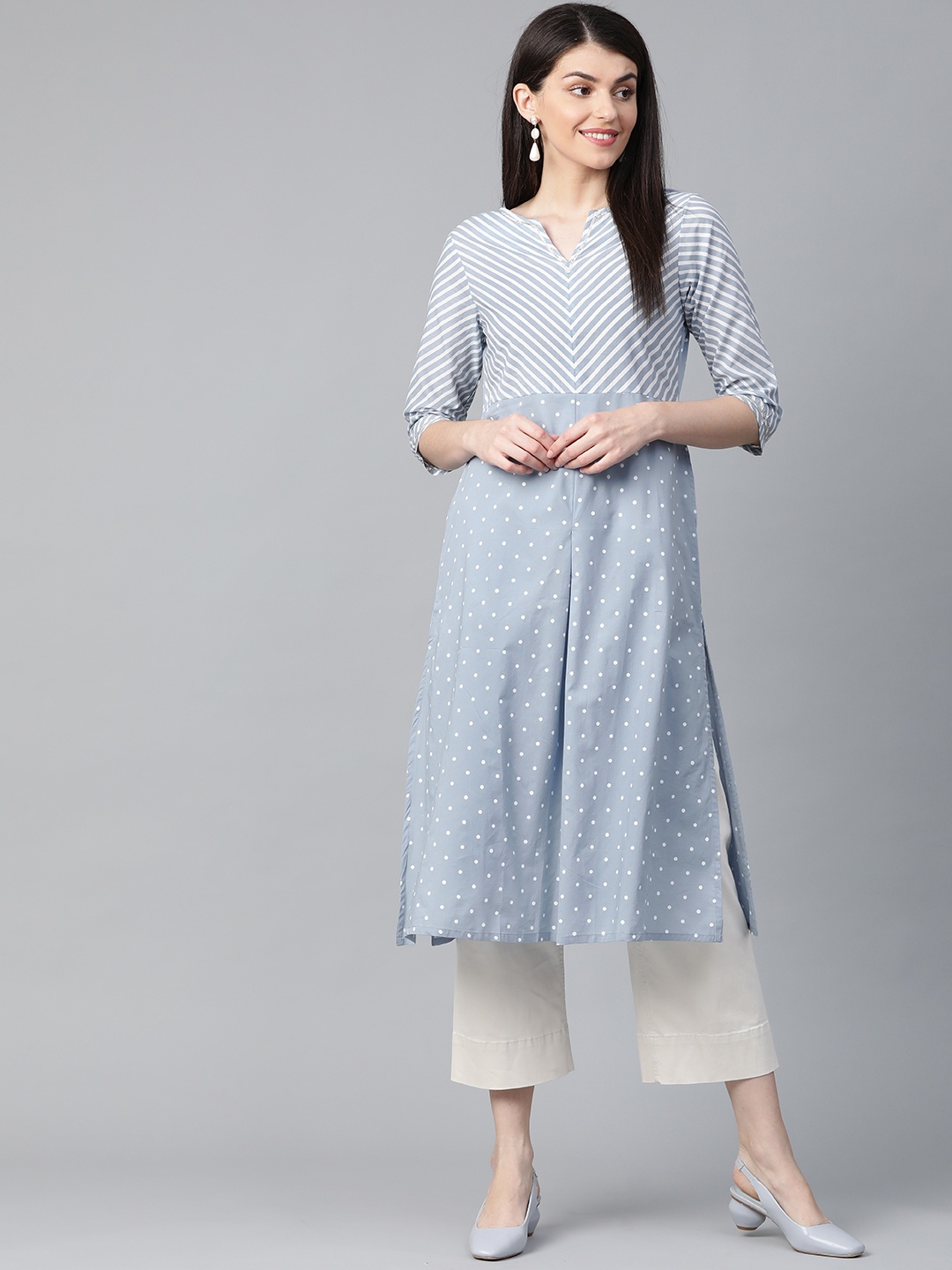 

HERE&NOW Women Blue & White Printed Straight Kurta