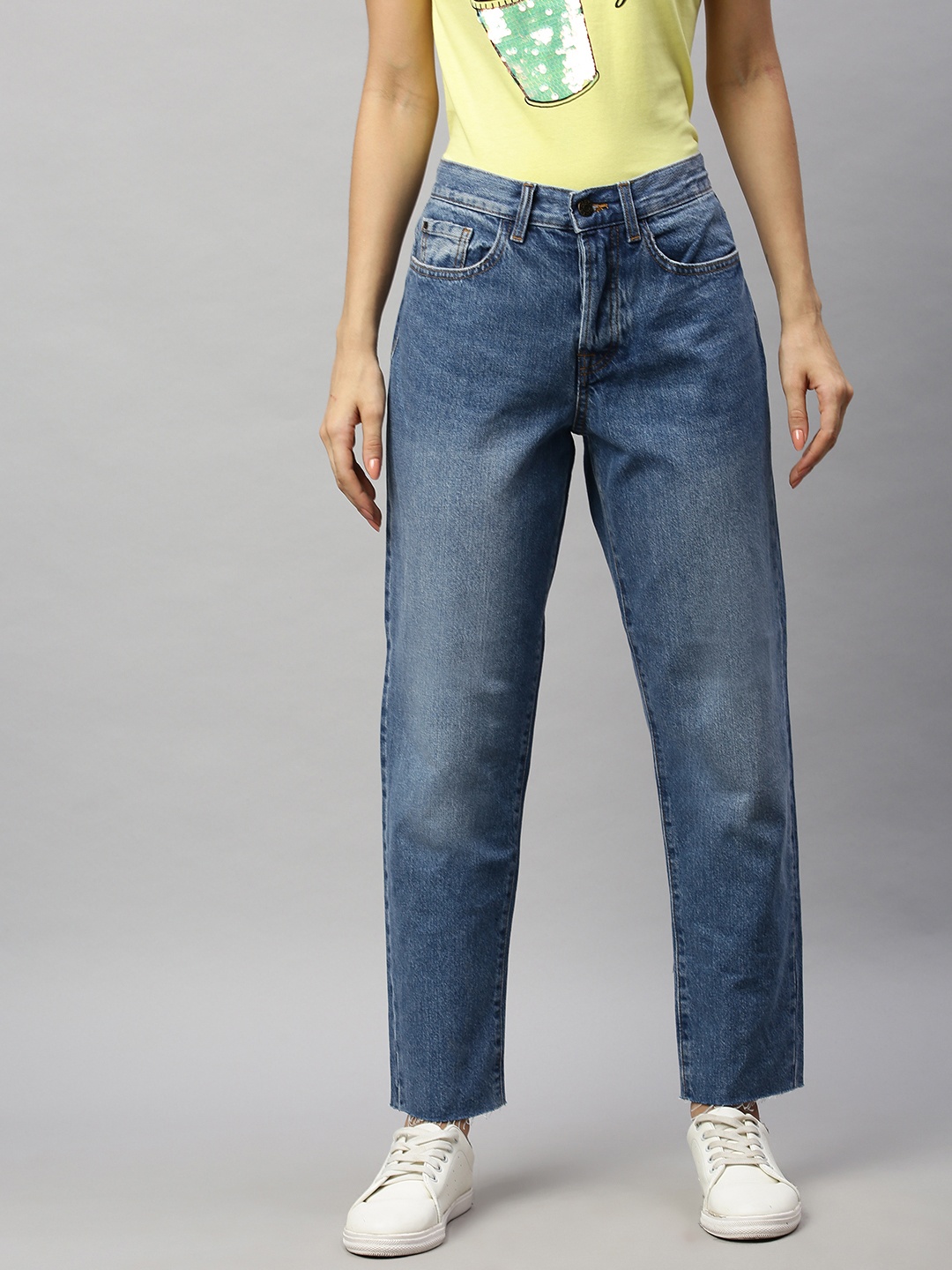 

ONLY Women Blue Girlfriend Fit Mid-Rise Clean Look Jeans
