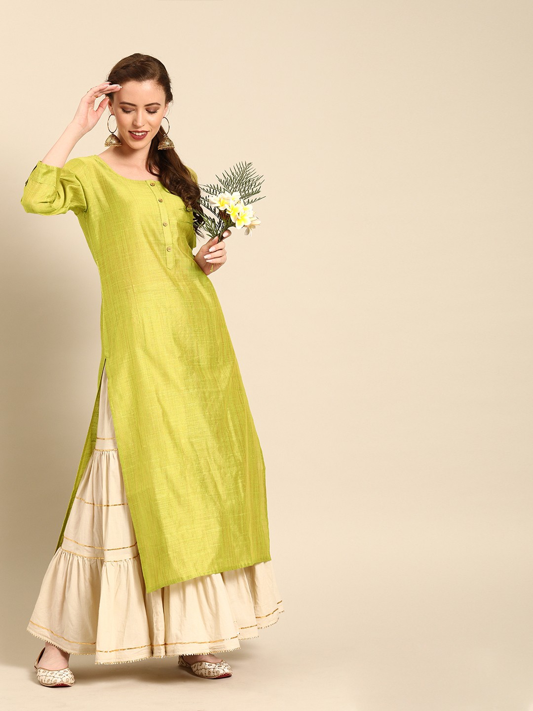 

Varanga Women Olive Green Solid Straight Kurta