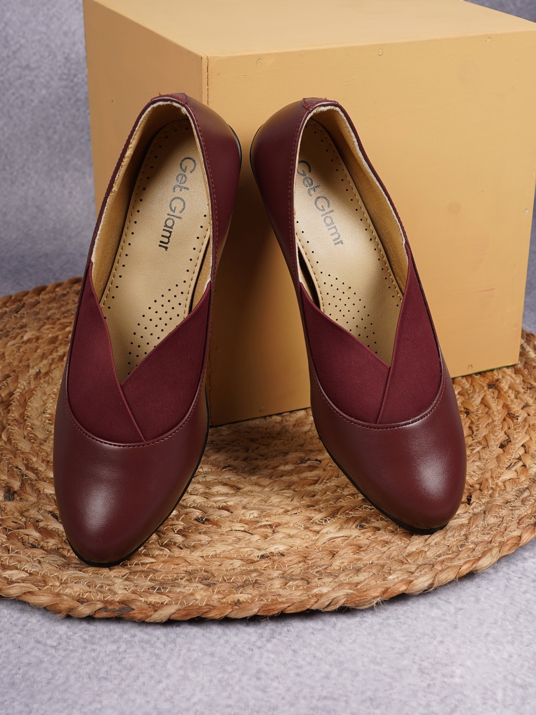 

Get Glamr Women Maroon Solid Pumps