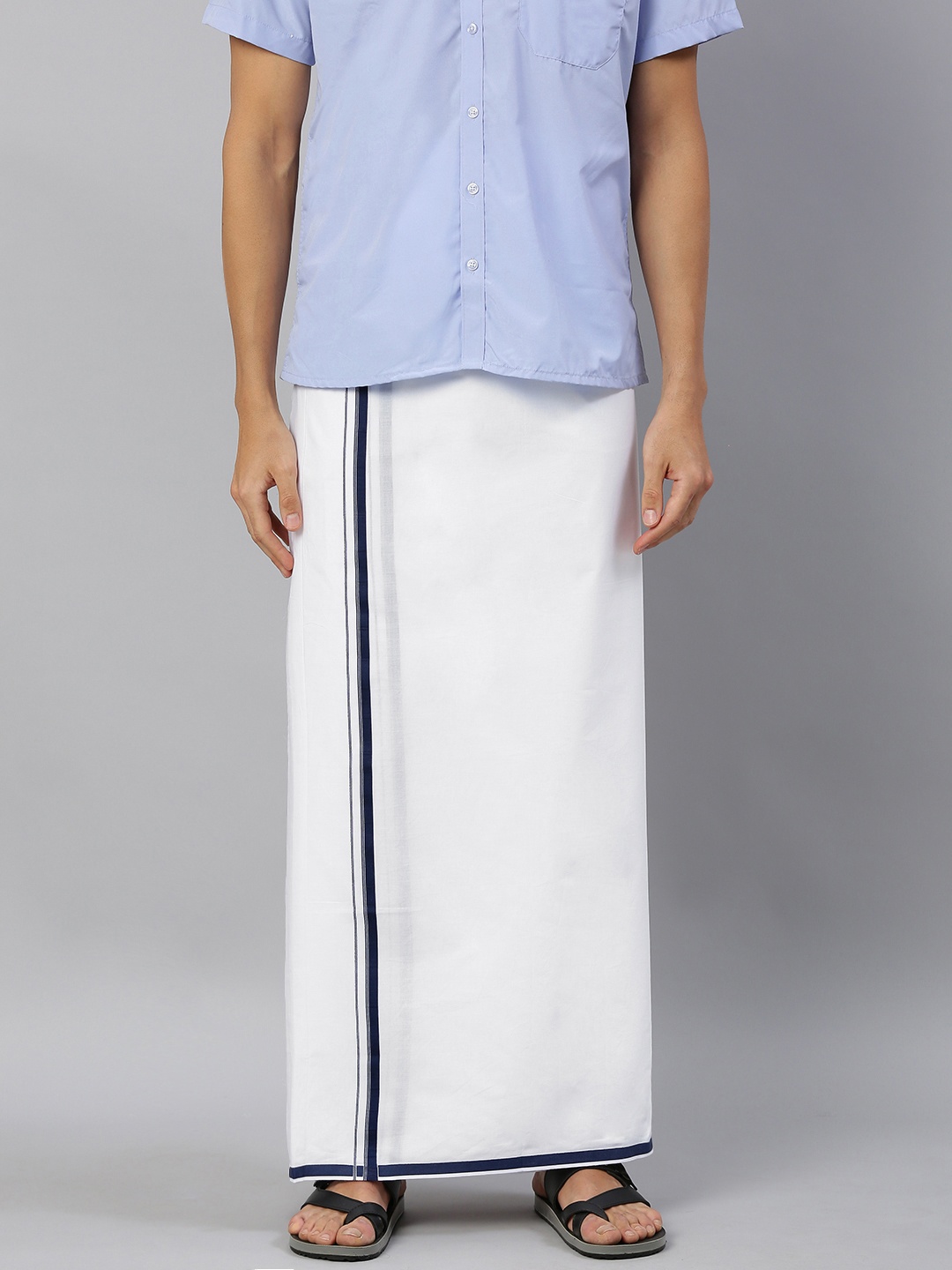 

Ramraj Mens White Pure Cotton Single Layer Dhoti With Navy Blue Border