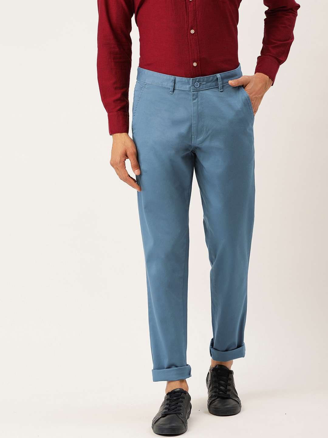 

Richlook Men Blue Slim Fit Solid Chinos