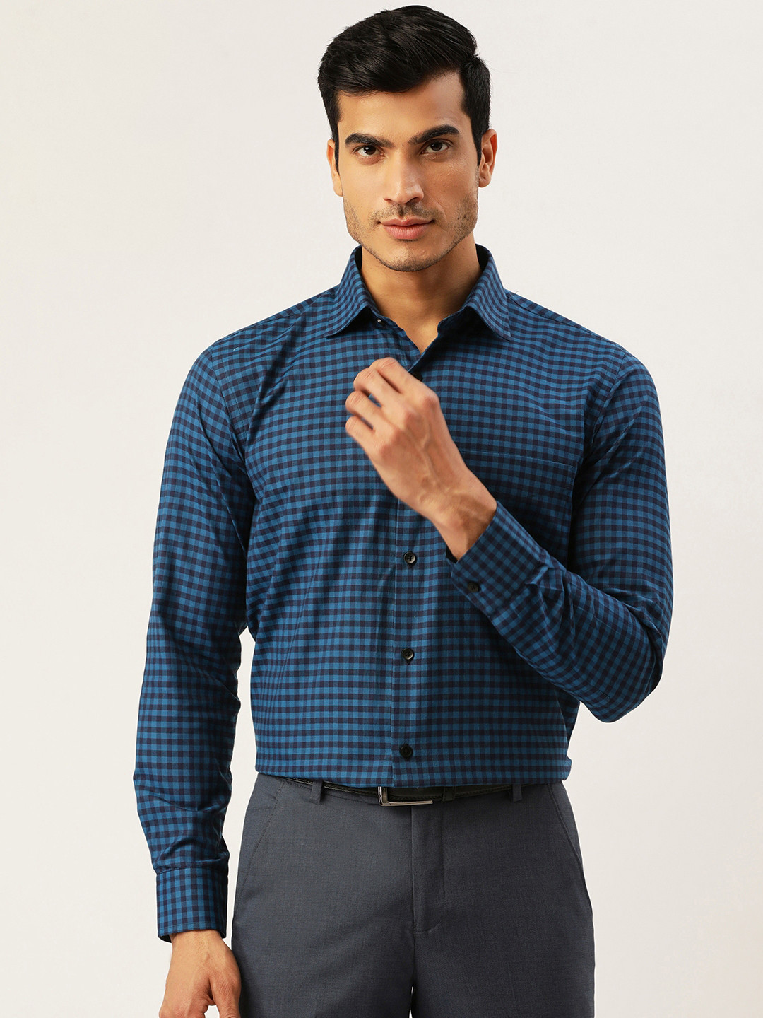 

Richlook Men Blue Regular Fit Checked Formal Shirt