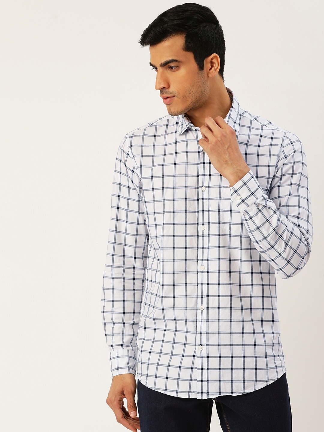 

Richlook Men White & Navy Blue Slim Fit Checked Casual Shirt