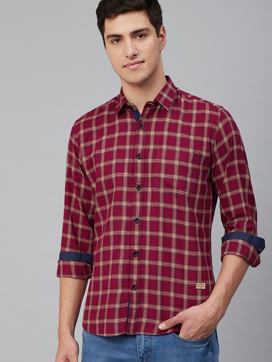 

DENNISON Men Maroon & Beige Slim Fit Checked Casual Shirt