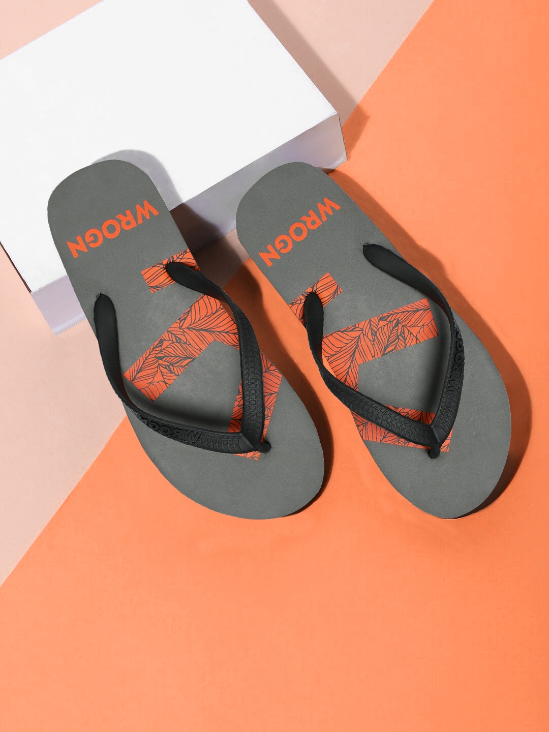 

WROGN Men Grey & Orange Printed Thong Flip-Flops