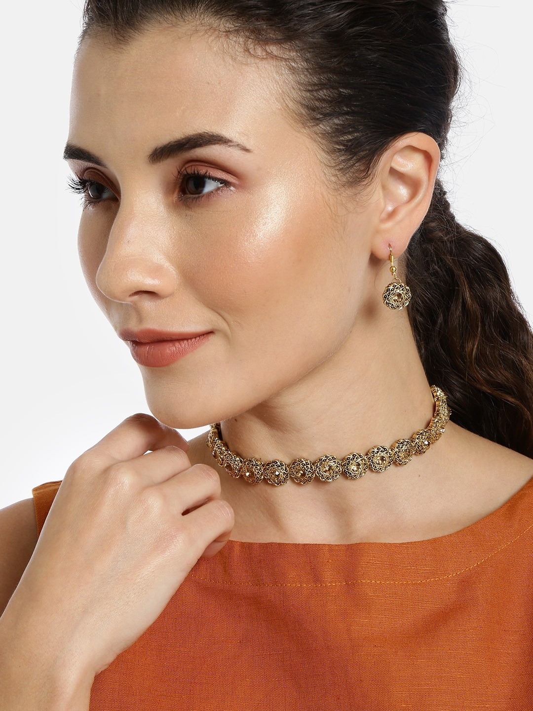 

Fida Gold-Toned Stone Studded Jewellery Set