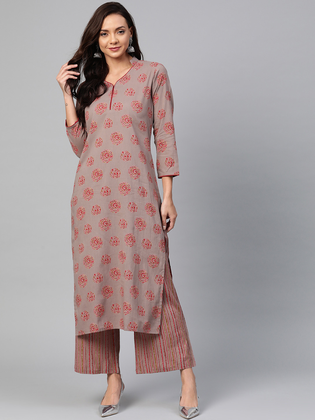 

AHIKA Women Taupe & Maroon Printed Kurta with Palazzos