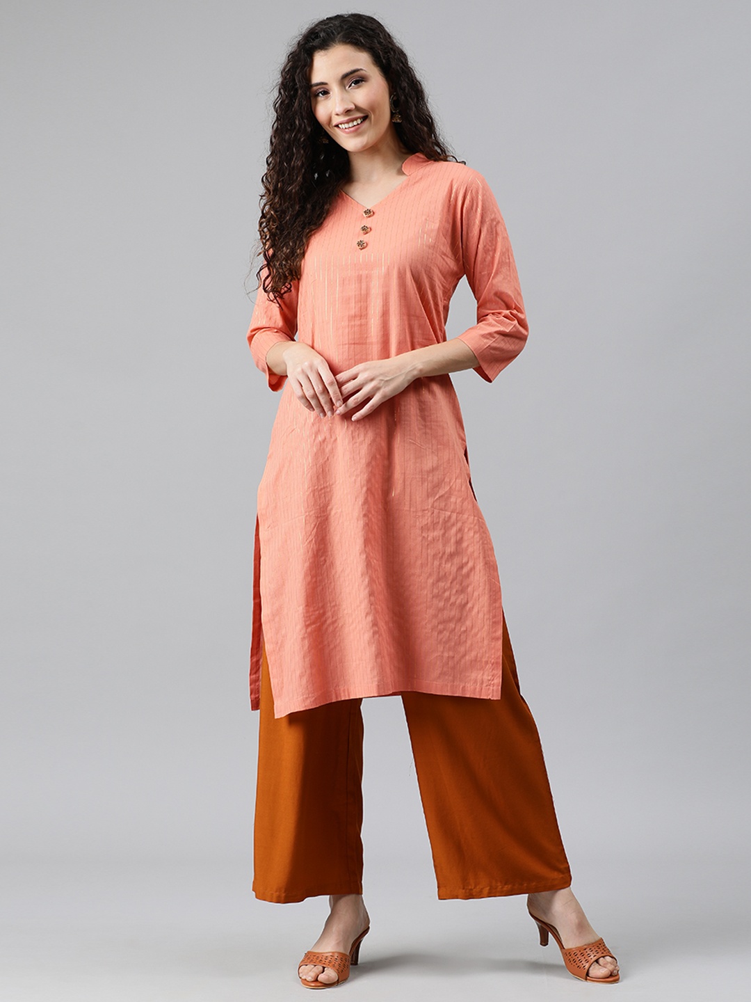 

Anyuka Women Peach-Coloured & Golden Striped Straight Kurta