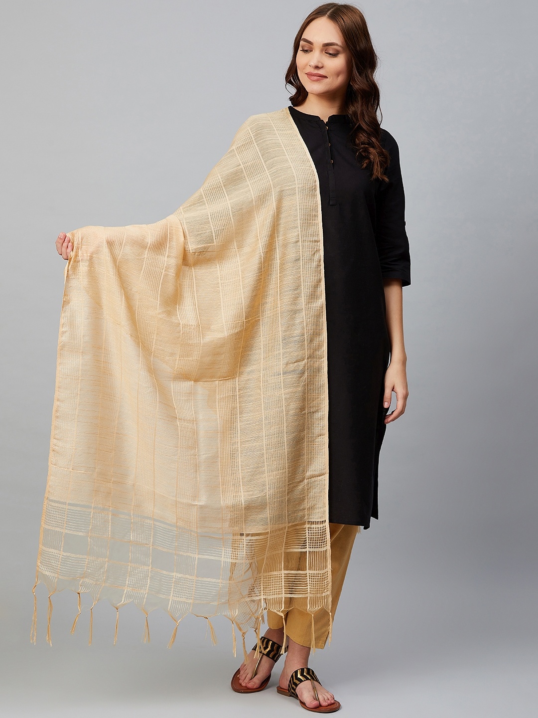 

AURELIA Women Beige Yarn Dyed Self Striped Dupatta