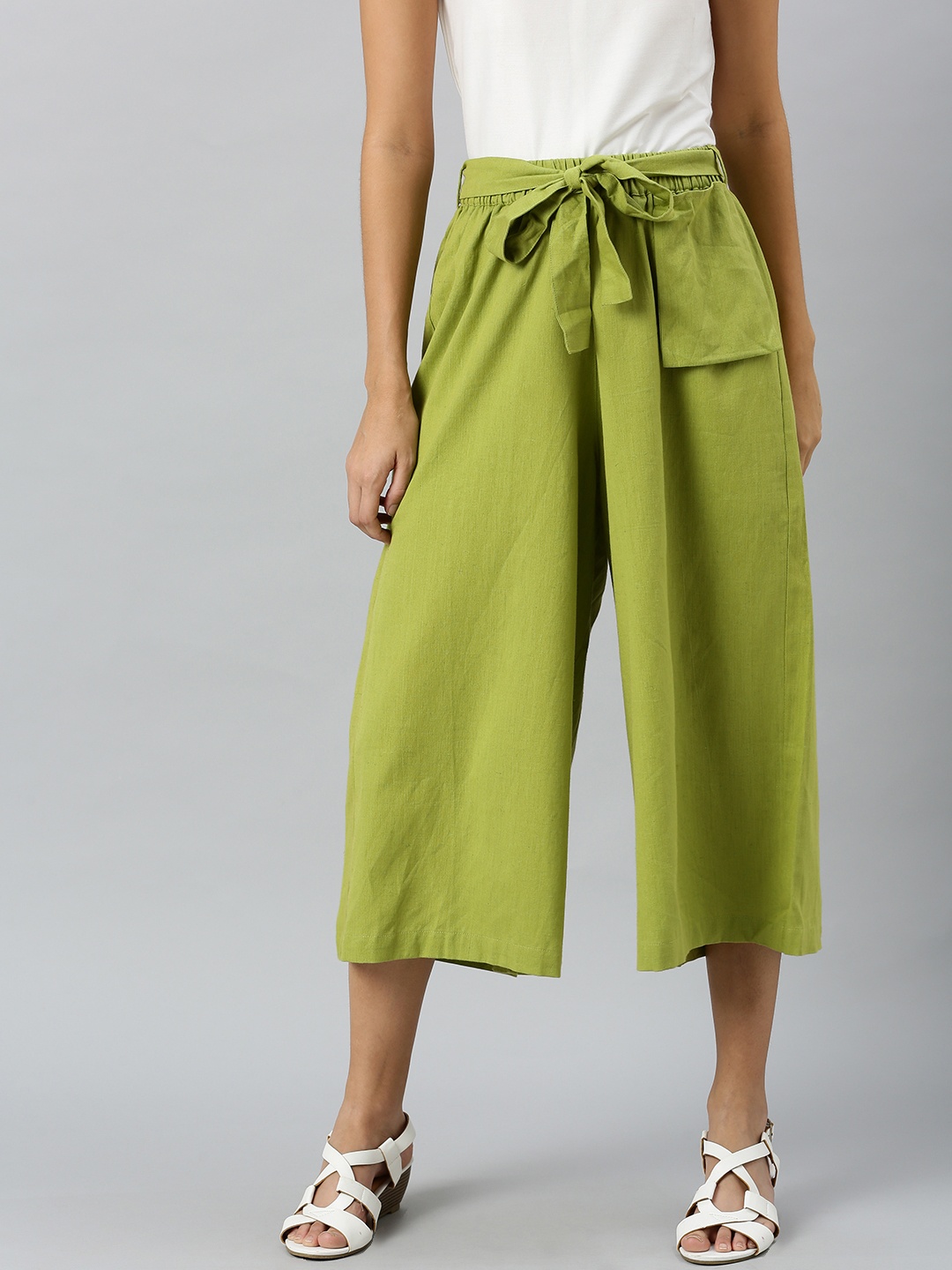 

SASSAFRAS Women Green Regular Fit Solid Culottes with Tie-Ups