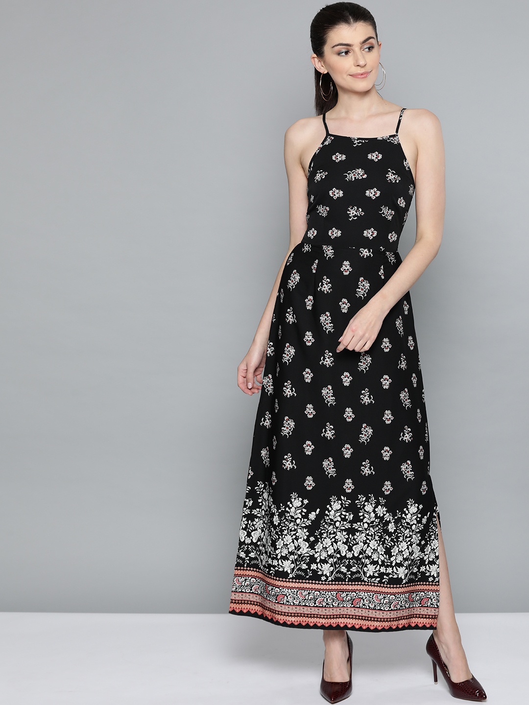 

Harpa Women Black & Off-White Printed Maxi Dress